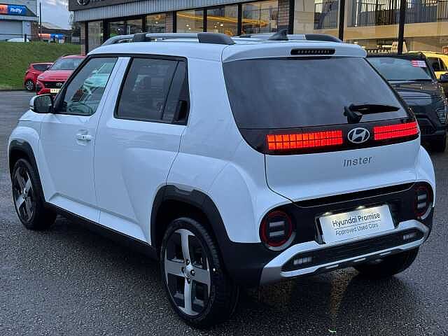 Hyundai INSTER 85kW 02 49kWh 5dr Auto White