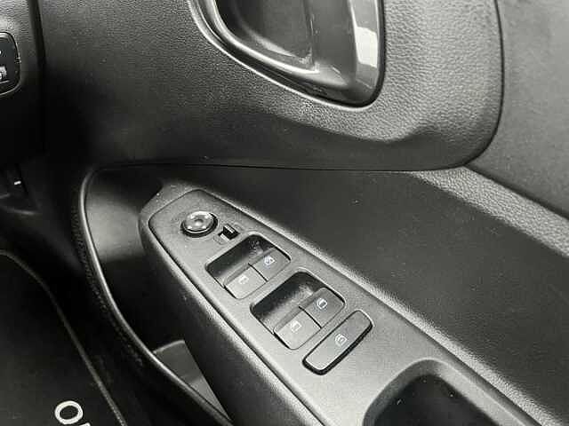 Hyundai i10 1.2 MPi SE Connect 5dr