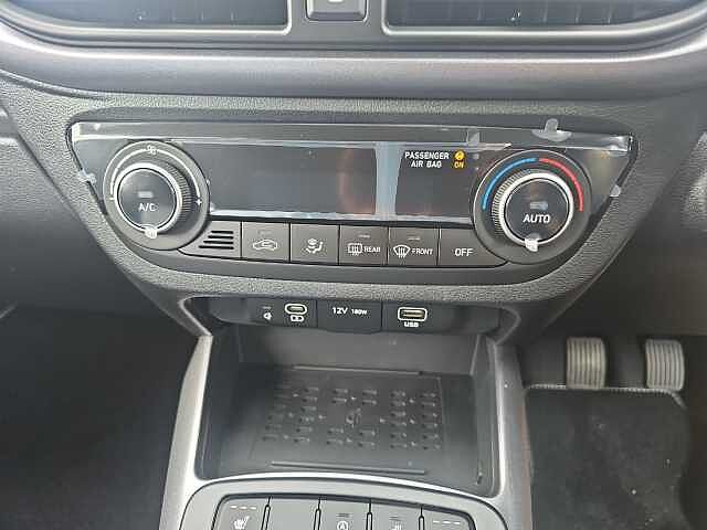 Hyundai I10 1.2 [79] Premium 5dr [Nav]