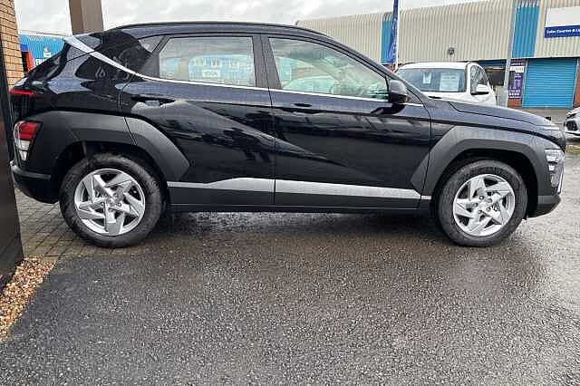 Hyundai KONA 1.6T 138 Advance 5dr Black