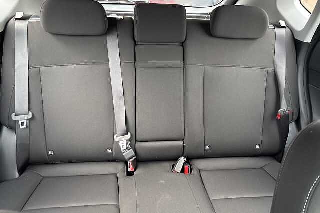 Hyundai KONA 1.6T 138 Advance 5dr Black