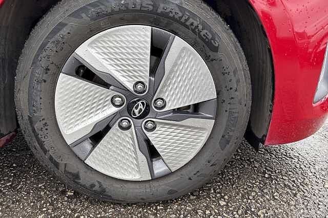 Hyundai IONIQ 1.6 GDi Hybrid Premium 5dr DCT