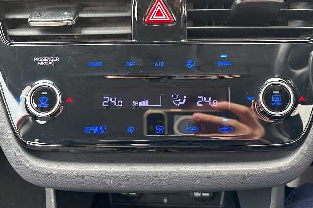 Hyundai IONIQ 1.6 GDi Hybrid Premium 5dr DCT