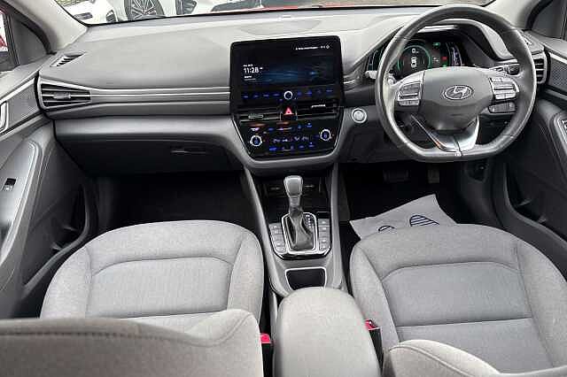 Hyundai IONIQ 1.6 GDi Hybrid Premium 5dr DCT