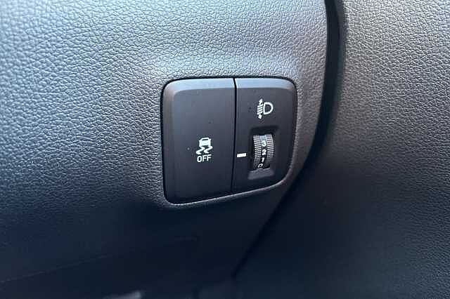 Hyundai I10 1.2 Advance 5dr Auto Red