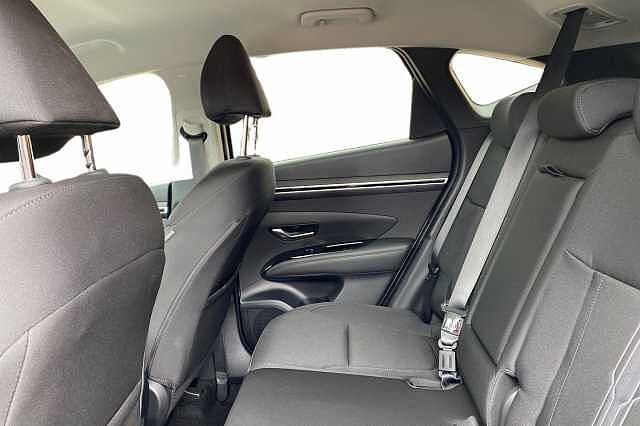 Hyundai TUCSON PREMIUM HEV White