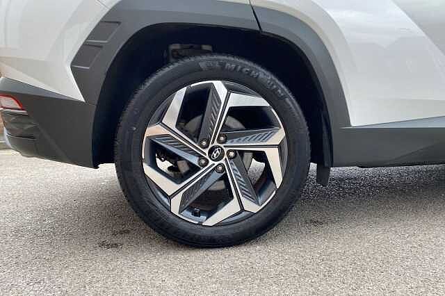 Hyundai TUCSON PREMIUM HEV White