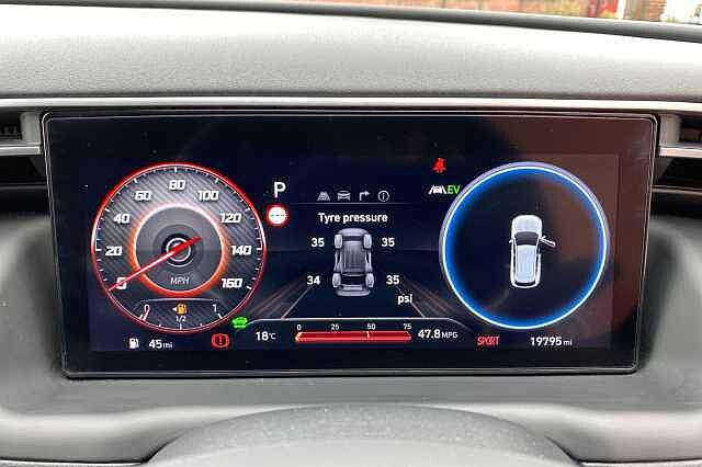 Hyundai TUCSON PREMIUM HEV White