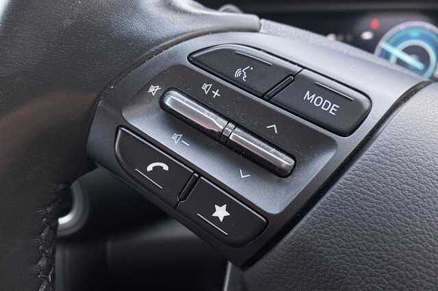 Hyundai KONA SE CONNECT HEV Phantom Black