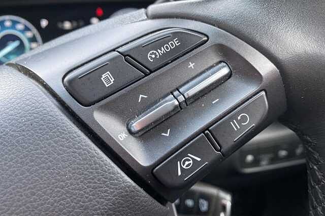 Hyundai KONA SE CONNECT HEV Phantom Black