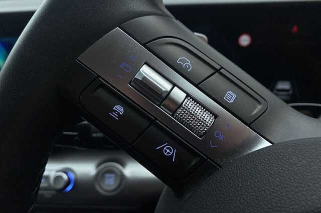 Hyundai KONA ADVANCE HEV Atlas White