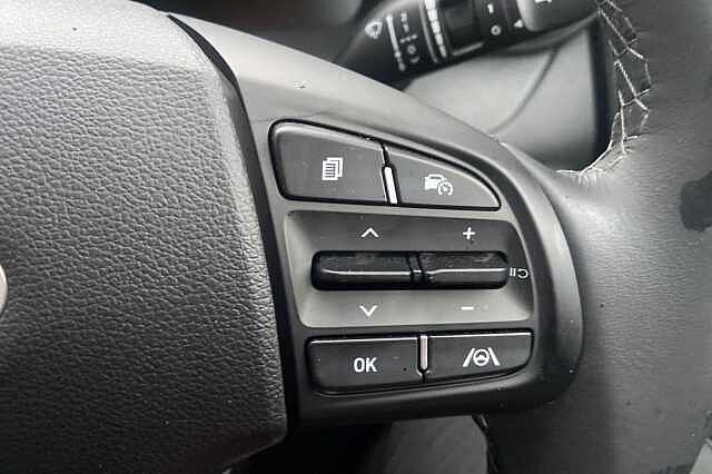 Hyundai I10 5dr Hat 1.0 Mpi 63ps Advance Nav Lumen Gray