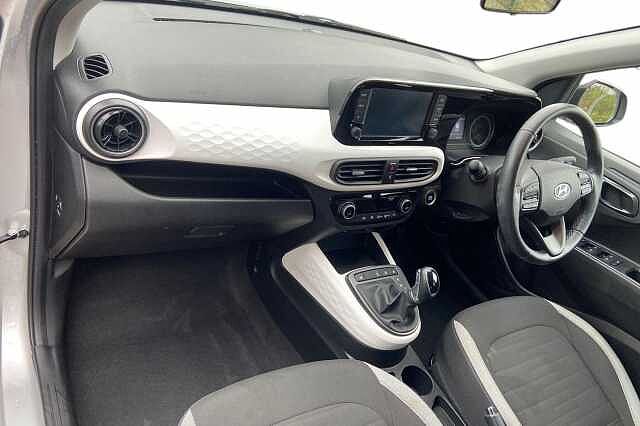 Hyundai i10 1.2 Premium Hatchback 5dr Petrol Auto Euro 6 (s/s) (84 ps)