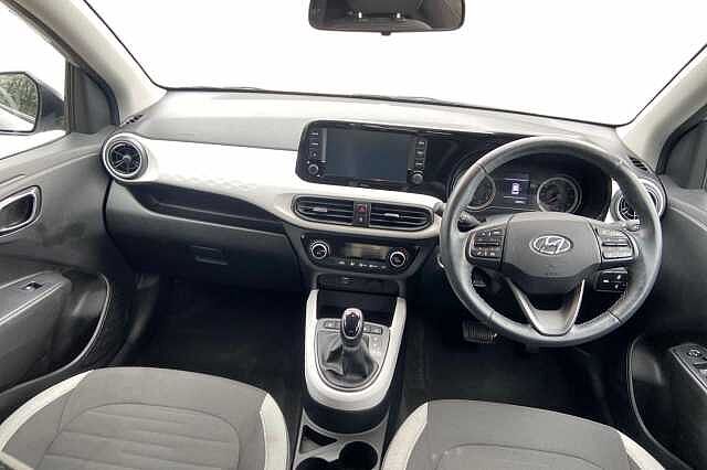 Hyundai i10 1.2 Premium Hatchback 5dr Petrol Auto Euro 6 (s/s) (84 ps)