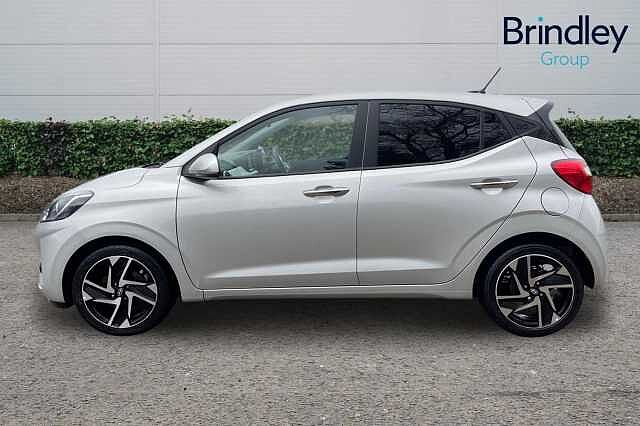 Hyundai i10 1.2 Premium Hatchback 5dr Petrol Auto Euro 6 (s/s) (84 ps)