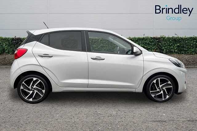 Hyundai i10 1.2 Premium Hatchback 5dr Petrol Auto Euro 6 (s/s) (84 ps)