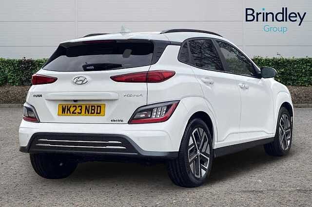 Hyundai KONA 64kWh Ultimate SUV 5dr Electric Auto (10.5kW Charger) (204 ps) White
