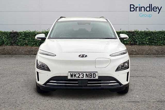 Hyundai KONA 64kWh Ultimate SUV 5dr Electric Auto (10.5kW Charger) (204 ps) White