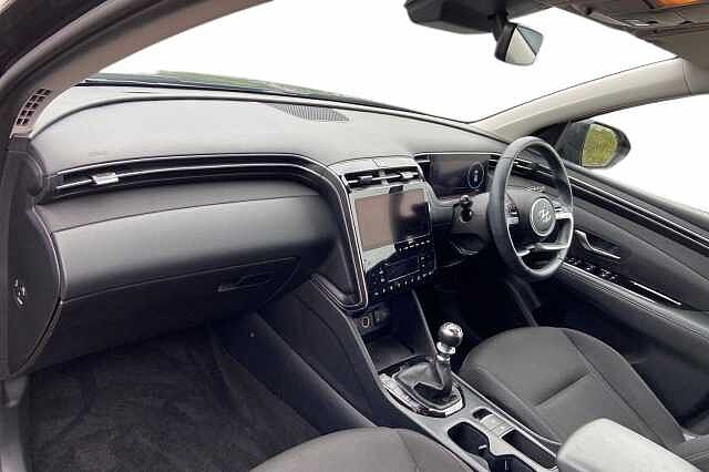 Hyundai TUCSON 1.6 T-GDi Premium SUV 5dr Petrol Manual Euro 6 (s/s) (150 ps) Black