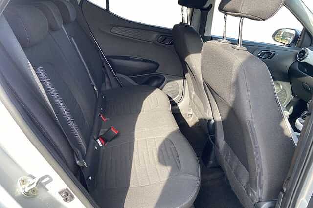Hyundai I10 1.2 Premium Hatchback 5dr Petrol Auto Euro 6 (s/s) (84 ps) Grey