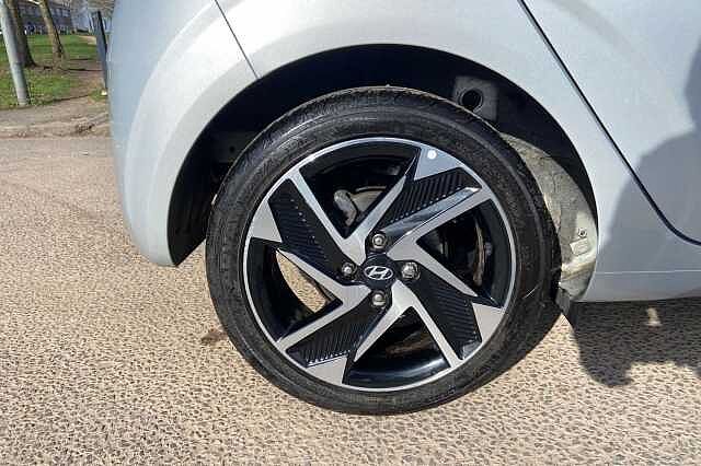 Hyundai I10 1.2 Premium Hatchback 5dr Petrol Auto Euro 6 (s/s) (84 ps) Grey