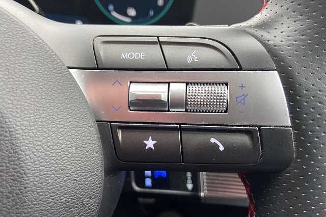 Hyundai KONA 1.6 h-GDi N Line SUV 5dr Petrol Hybrid DCT Euro 6 (s/s) (141 ps) Red