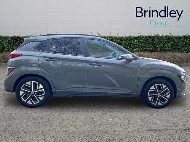 Hyundai Kona 64kWh Ultimate SUV 5dr Electric Auto (10.5kW Charger) (204 ps)
