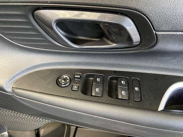 Hyundai Bayon 1.0 T-GDi Premium SUV 5dr Petrol DCT Euro 6 (s/s) (100 ps)