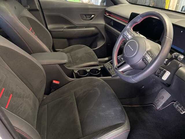 Hyundai KONA 65.4kWh N Line S SUV 5dr Electric Auto (218 ps) White