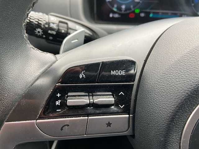 Hyundai TUCSON 1.6 h T-GDi Ultimate SUV 5dr Petrol Hybrid Auto Euro 6 (s/s) (230 ps) Bronze