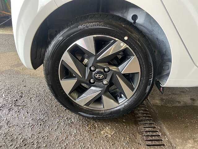 Hyundai I10 1.0 Advance Hatchback 5dr Petrol Auto Euro 6 (s/s) (63 ps) White