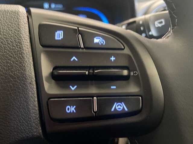 Hyundai I10 1.0 Advance Hatchback 5dr Petrol Auto Euro 6 (s/s) (63 ps) White