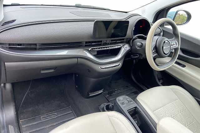 Fiat 500E 42kWh La Prima Hatchback 3dr Electric Auto (118 ps)