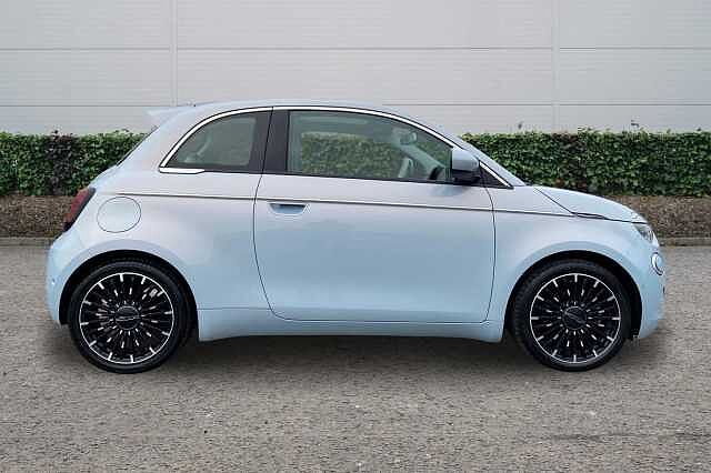 Fiat 500E 42kWh La Prima Hatchback 3dr Electric Auto (118 ps)