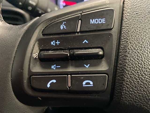 Hyundai i10 1.0 SE Connect Hatchback 5dr Petrol Manual Euro 6 (s/s) (67 ps)