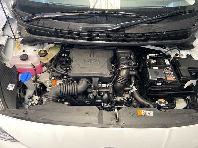 Hyundai i10 1.2 Premium Hatchback 5dr Petrol Manual Euro 6 (s/s) (79 ps)