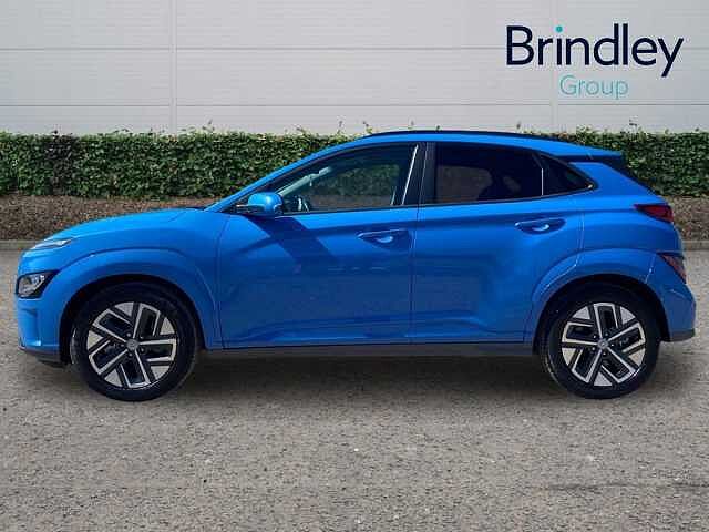 Hyundai Kona 64kWh Ultimate SUV 5dr Electric Auto (10.5kW Charger) (204 ps)