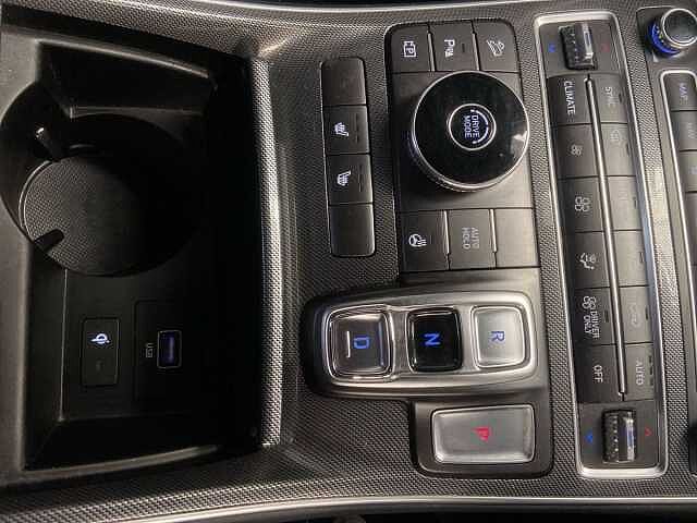 Hyundai Santa Fe 1.6 h T-GDi Premium SUV 5dr Petrol Hybrid Auto Euro 6 (s/s) (230 ps)