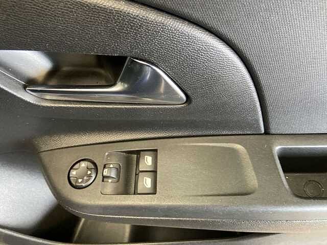 Vauxhall Corsa 1.2 SE Premium Hatchback 5dr Petrol Manual Euro 6 (75 ps)