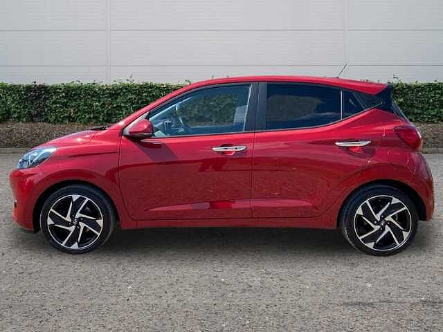 Hyundai i10 1.2 Premium Hatchback 5dr Petrol Auto Euro 6 (s/s) (84 ps)