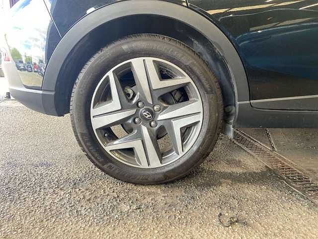 Hyundai Bayon 1.0 T-GDi MHEV Premium SUV 5dr Petrol Hybrid DCT Euro 6 (s/s) (100 ps)