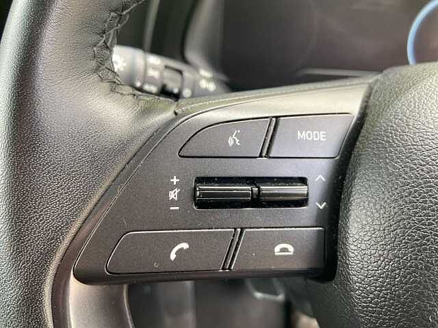 Hyundai Bayon 1.0 T-GDi MHEV Premium SUV 5dr Petrol Hybrid DCT Euro 6 (s/s) (100 ps)