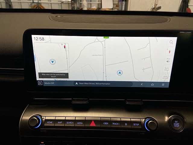 Hyundai KONA 65.4kWh Advance SUV 5dr Electric Auto (218 ps) Serenity White