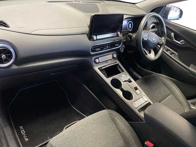 Hyundai KONA 64kWh Premium SUV 5dr Electric Auto (10.5kW Charger) (204 ps) Ecotronic Grey