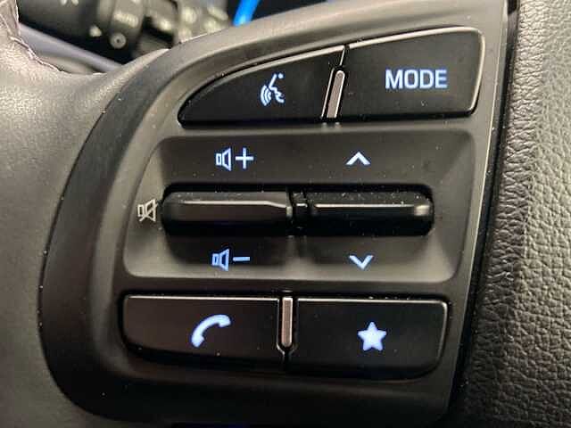 Hyundai i10 1.2 Premium Hatchback 5dr Petrol Auto Euro 6 (s/s) (84 ps)