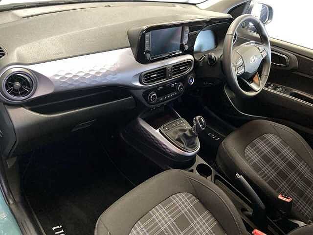 Hyundai i10 1.2 Premium Hatchback 5dr Petrol Auto Euro 6 (s/s) (84 ps)