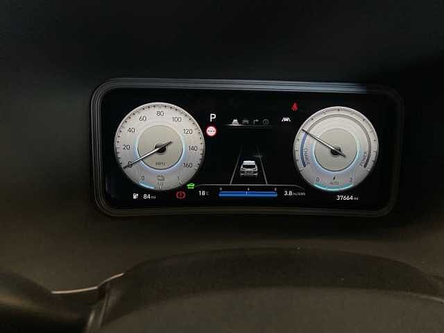 Hyundai Kona 64kWh Premium SUV 5dr Electric Auto (10.5kW Charger) (204 ps)
