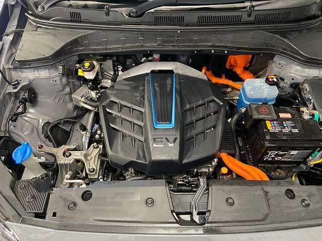 Hyundai Kona 64kWh Premium SUV 5dr Electric Auto (10.5kW Charger) (204 ps)