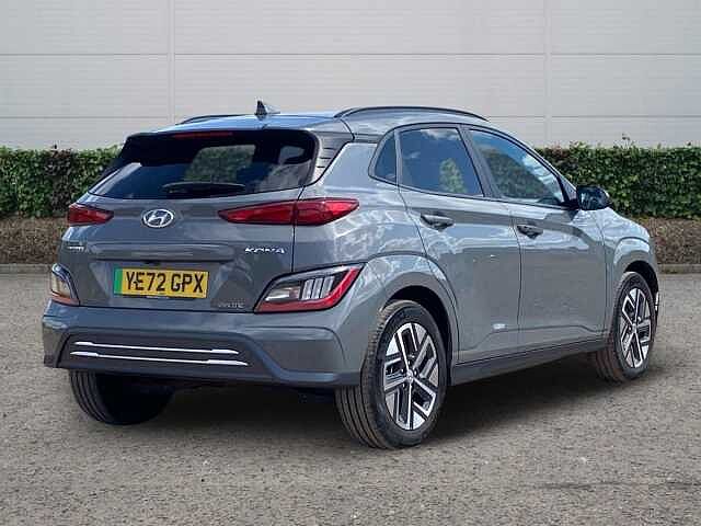 Hyundai Kona 64kWh Premium SUV 5dr Electric Auto (10.5kW Charger) (204 ps)