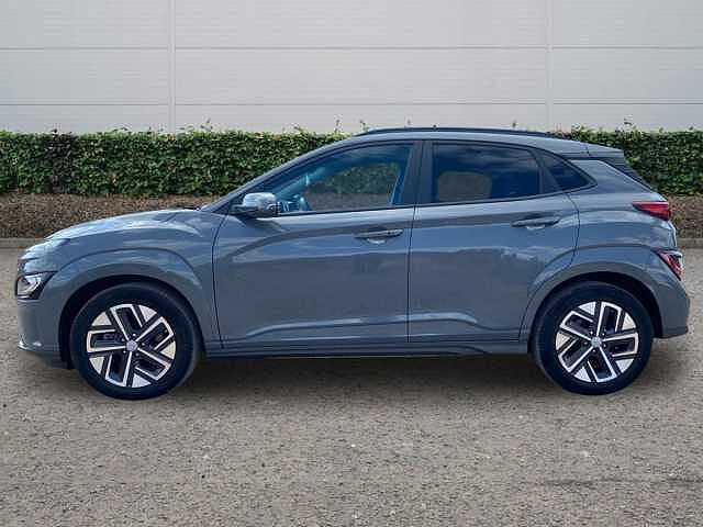 Hyundai Kona 64kWh Premium SUV 5dr Electric Auto (10.5kW Charger) (204 ps)